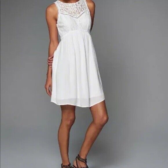 Abercrombie and Fitch white sleeveless dress with lace detail - Picture 6 of 6